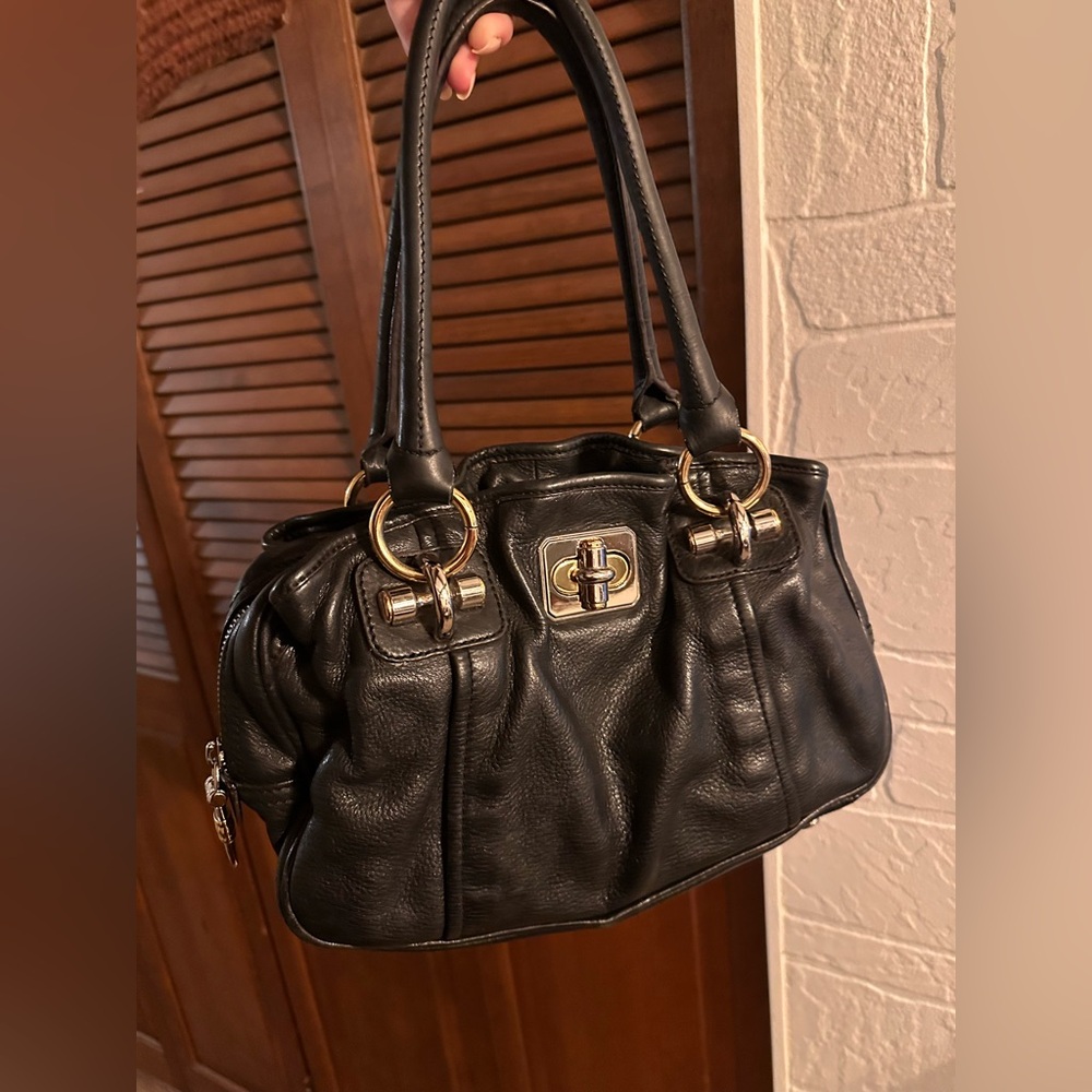 B. Makowsky Black Leather Shoulder Bag